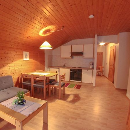 Pension Kroell Sankt Jakob in Defereggen Buitenkant foto